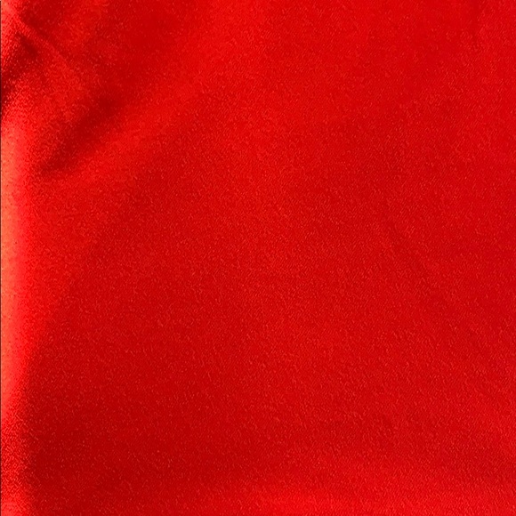 Red dress - Picture 2 of 2